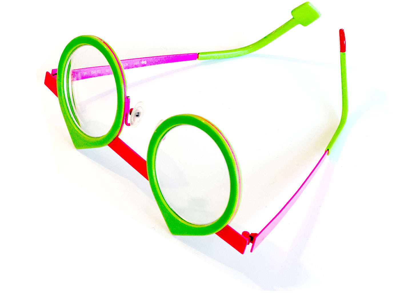 Hardy’s Extradimensional Glasses